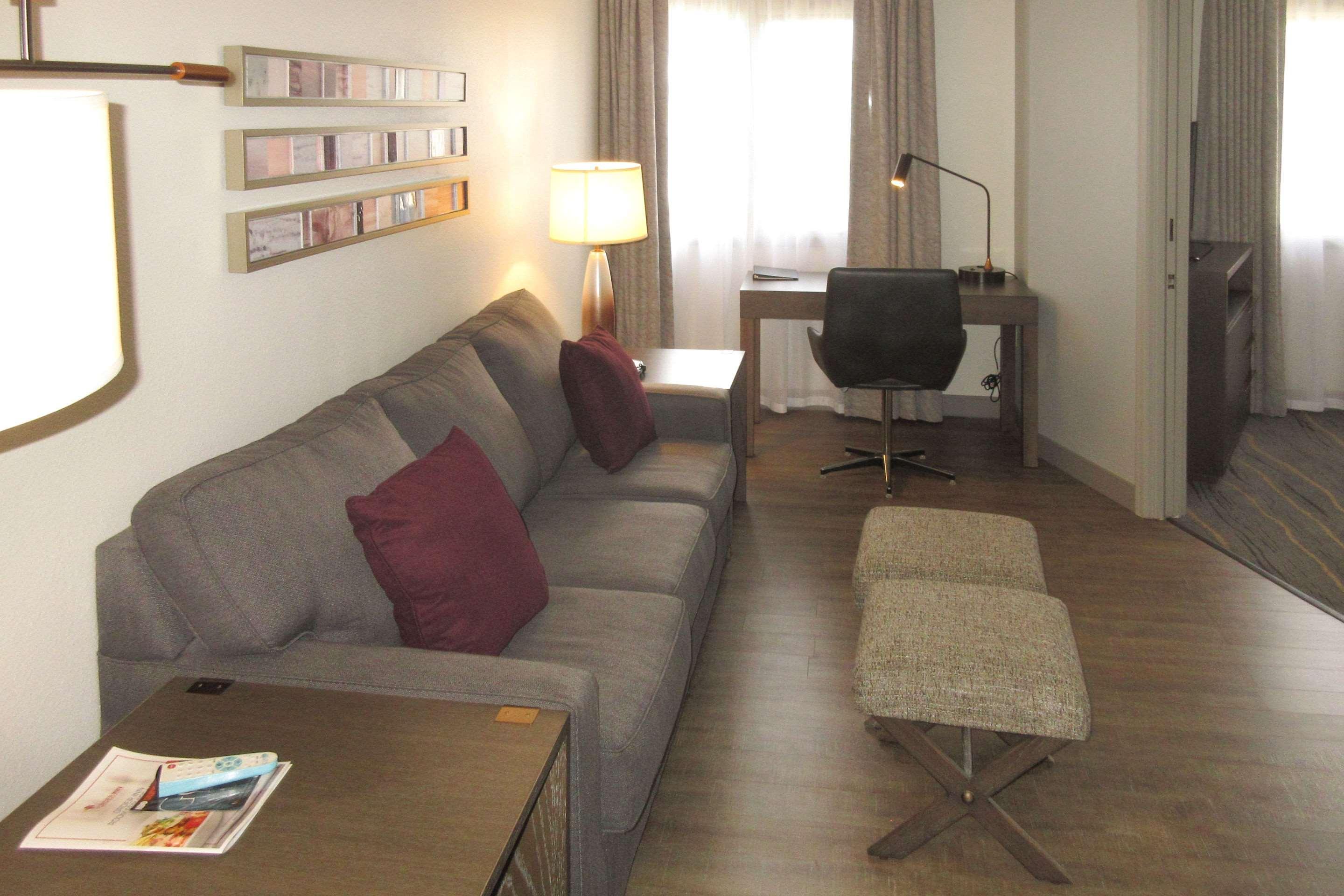 Windmill Suites Surprise - Phoenix, Ascend Hotel Collection Ngoại thất bức ảnh