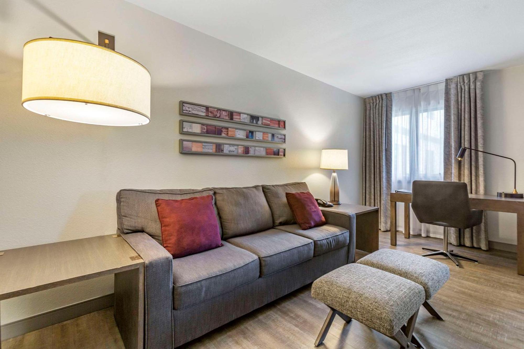 Windmill Suites Surprise - Phoenix, Ascend Hotel Collection Ngoại thất bức ảnh