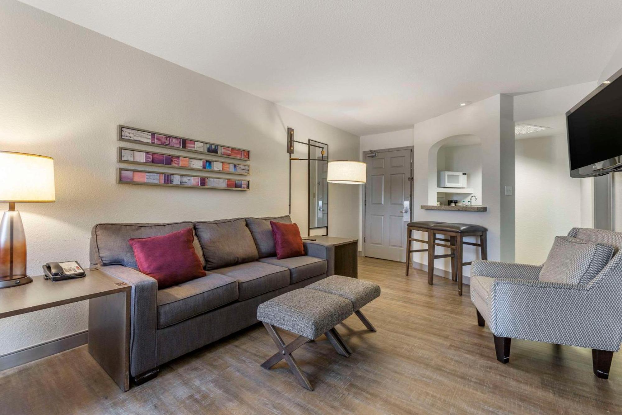 Windmill Suites Surprise - Phoenix, Ascend Hotel Collection Ngoại thất bức ảnh